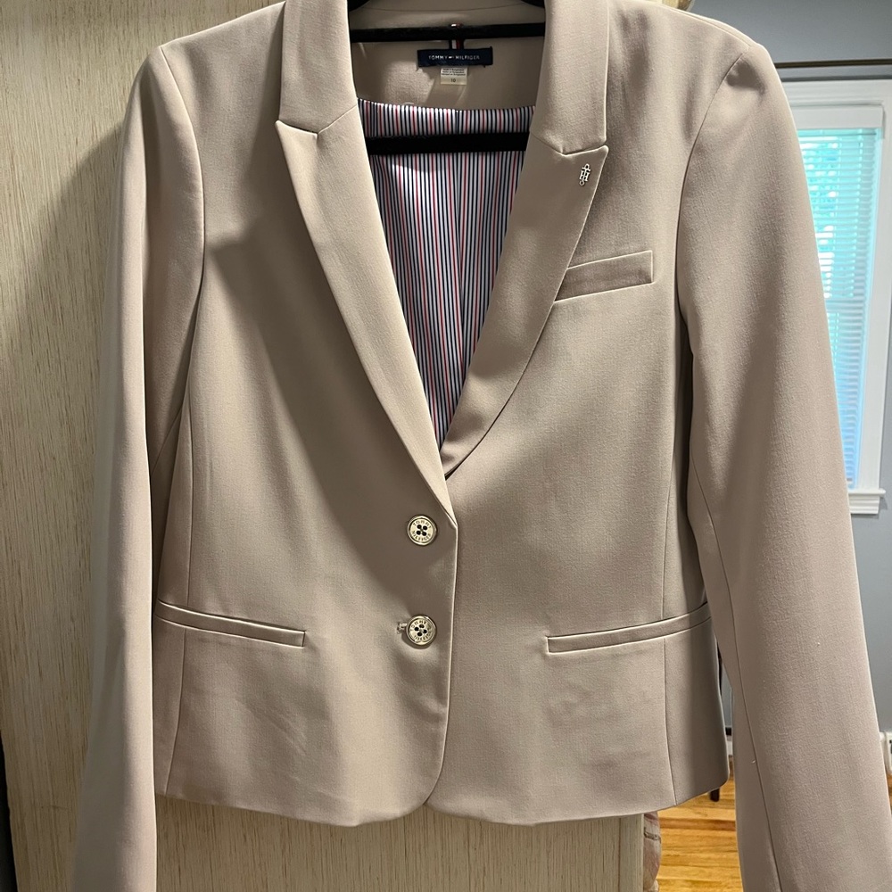Tommy Hilfiger dressy blazer/suit jacket.